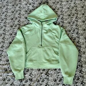 Lululemon scuba half zip with hood size M/L in creamy mint (green)